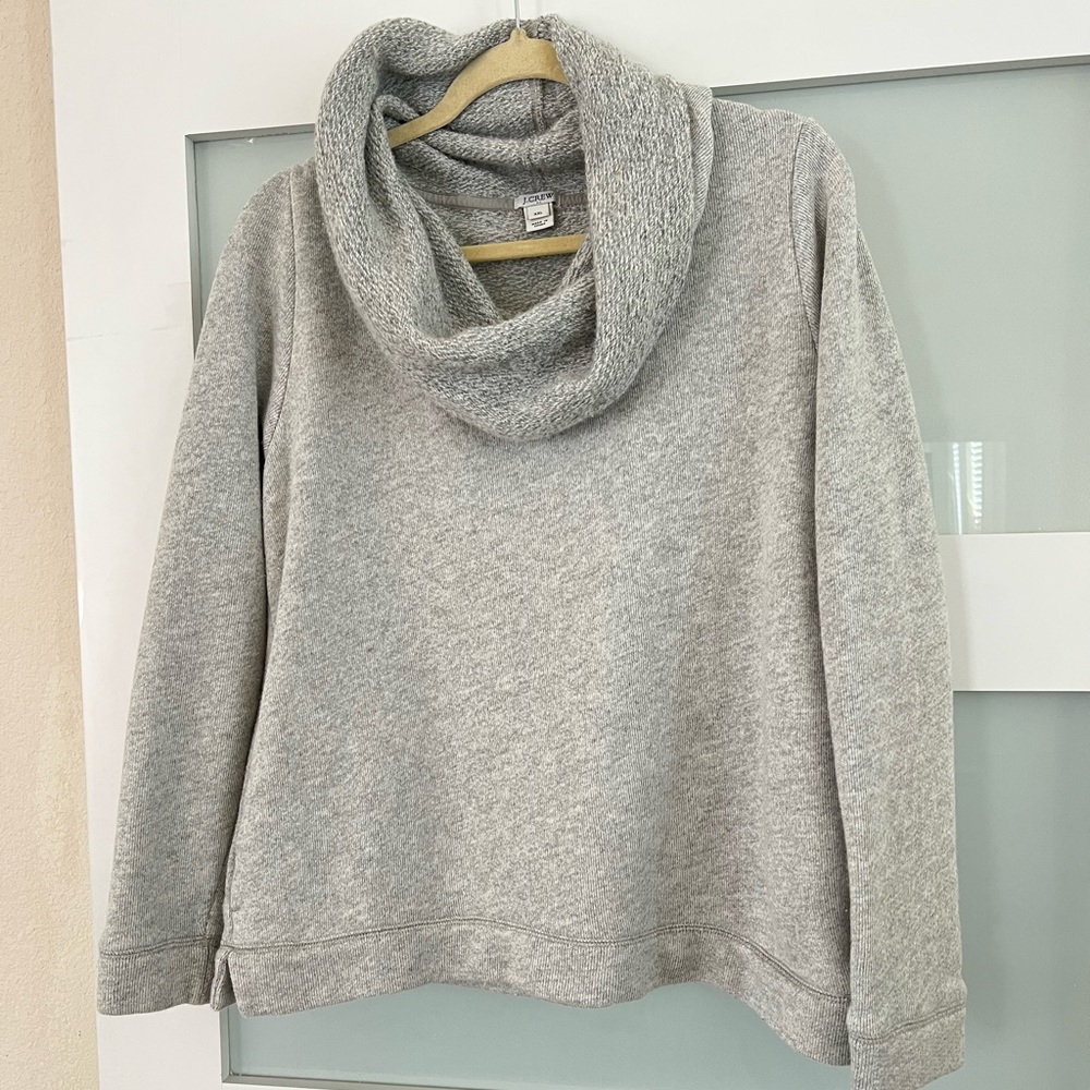 ❤️ J Crew Funnel Neck Sweatshirt